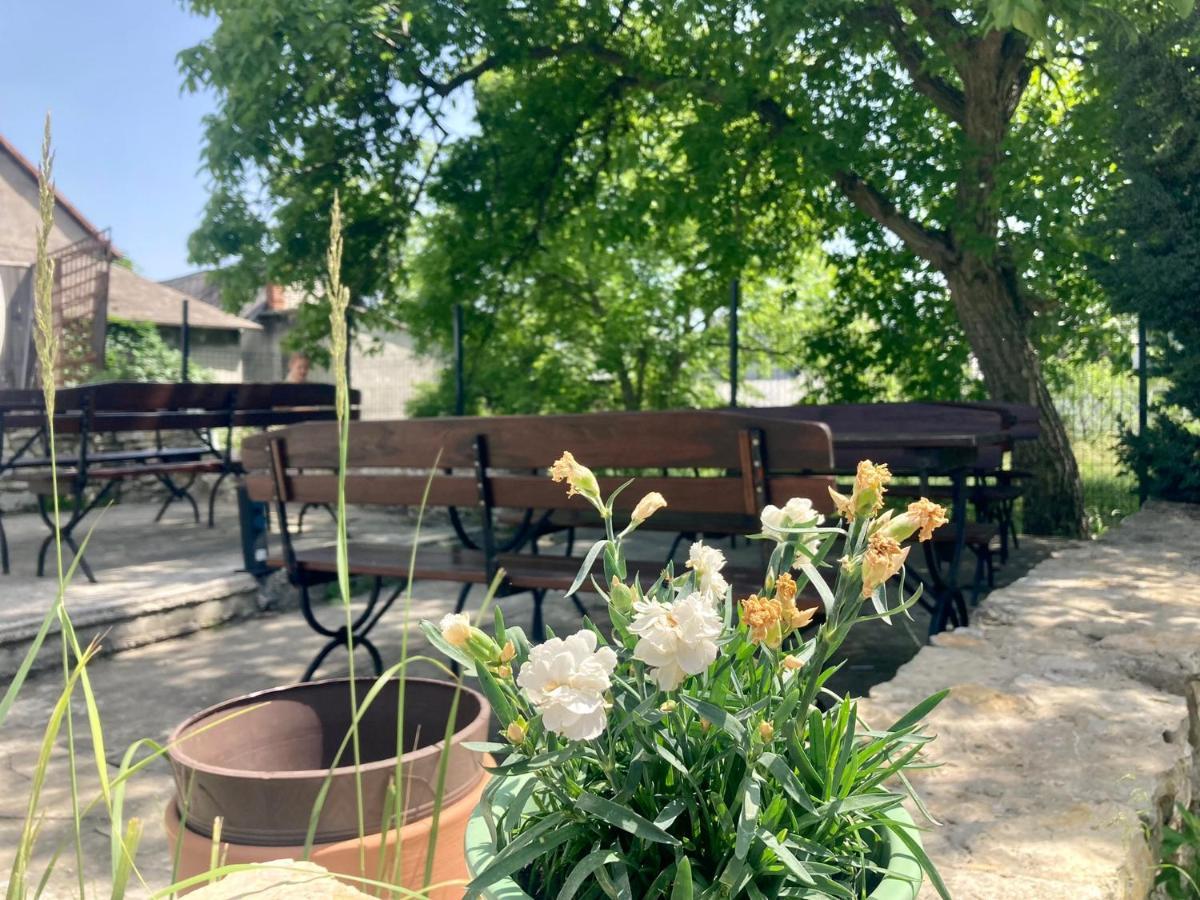 Bed&Breakfast Mikunda Хшанов Екстериор снимка