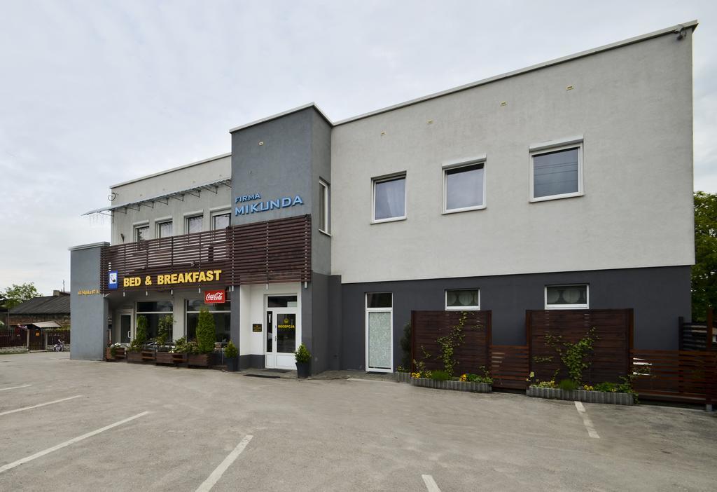 Bed&Breakfast Mikunda Хшанов Екстериор снимка