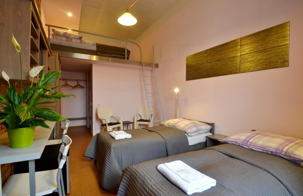 Bed&Breakfast Mikunda Хшанов Екстериор снимка